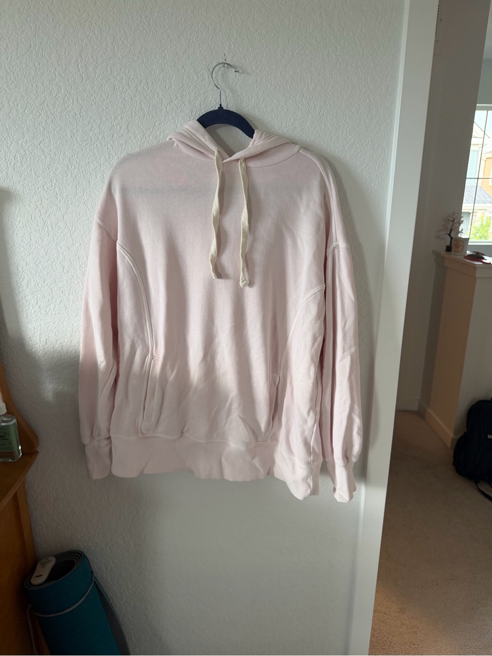 Aerie light pink women’s hoodie